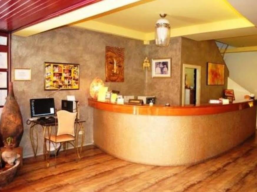 Pasadena Lodge Патая Екстериор снимка